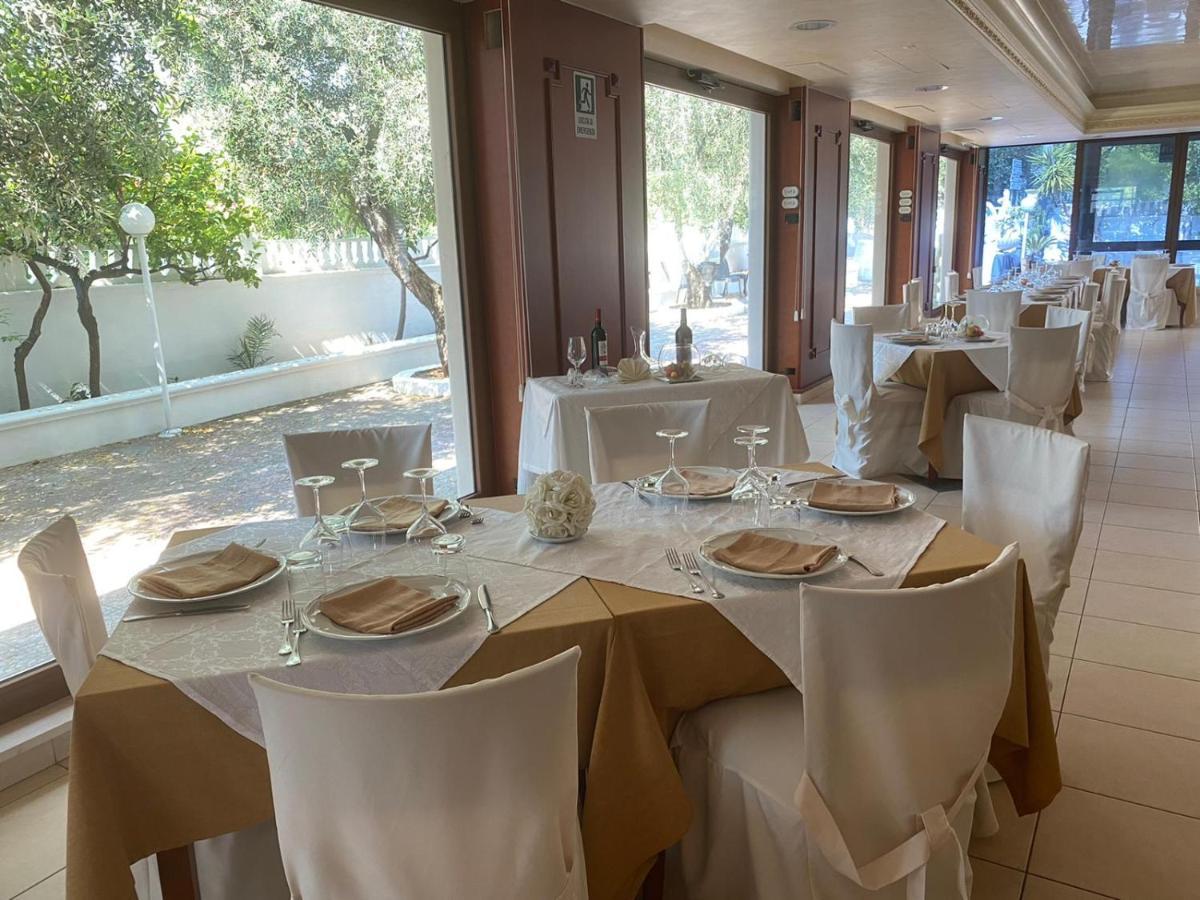 Hotel Il Melograno Маттината Экстерьер фото
